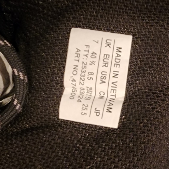 NWT Salomon X Ultra 360 Mid GTX women's hiking boot. - Picture 3 of 4